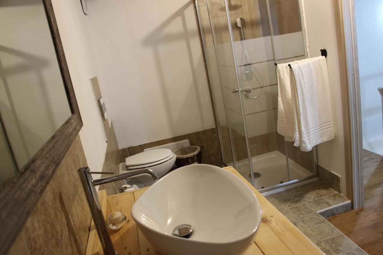 Guest House Tzia Udroni Ossi Extérieur photo